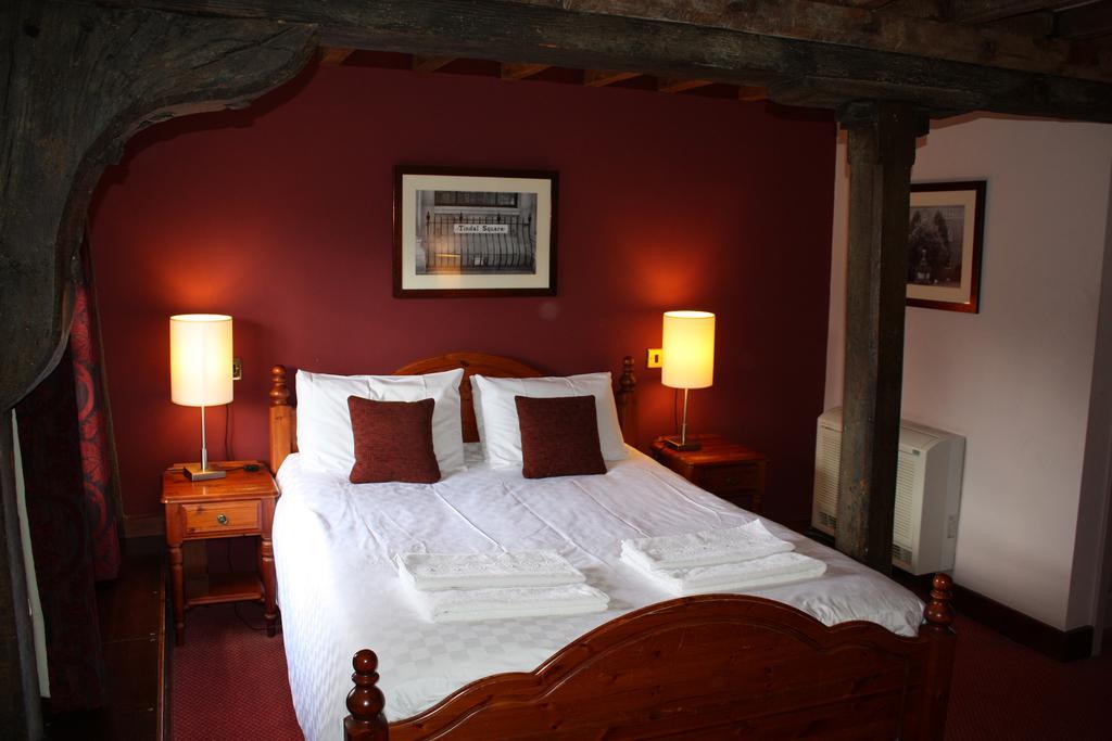 The Riverside Inn Chelmsford Oda fotoğraf